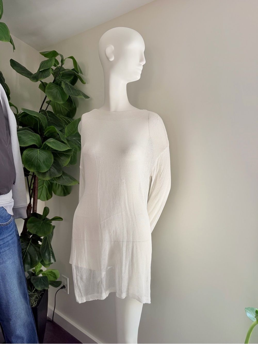 Lightweight White Knit Women's Long Sleeve Cover Up